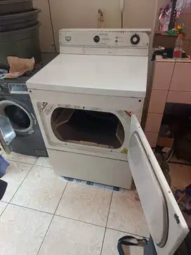 Mesin Pengering MAYTAG DREYER 15kg