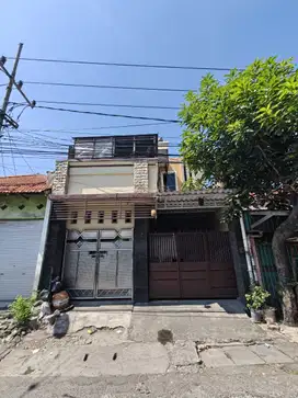 Dijual Rumah + Kos Kedung Baruk dekat MERR