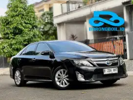 Toyota Camry Hybrid At 2013 Hitam