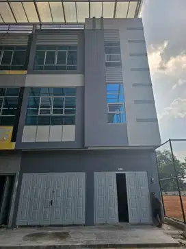 Disewakan Ruko CBD Polonia Sudah Ada Canopy