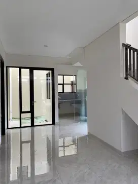 DIJUAL Rumah di Lavon Swan City - Tangerang