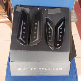 Lampu sein vespa smoke zelioni