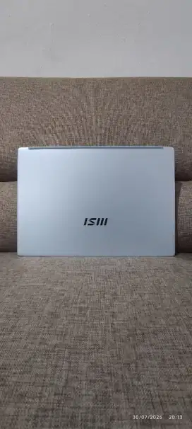 Msi Modern 14 Seperti Baru