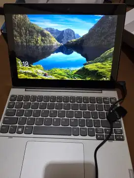 Lenovo Ideapad. Intel celeron 8GB