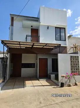 Rumah 2 Lantai Siap Huni Dekat Stasiun Depok Promo DP 0 Free Biaya