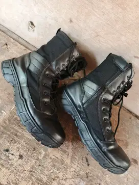 Jual sepatu pdl jatah polri sliting samping size 45 bisa byar cod