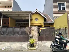 dijual rumah siap huni lokasi strategis mainroad metland tambun