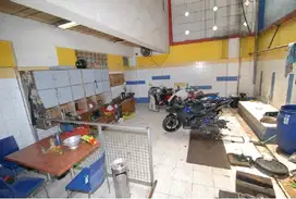 Dijual Gedung Showroom Strategis Di Mqinroad Ciateul