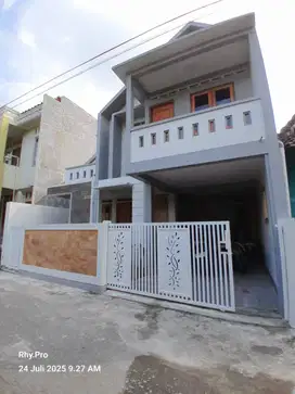 Rumah Cakep Mangku Aspal dekat Pasar Gentan Sleman