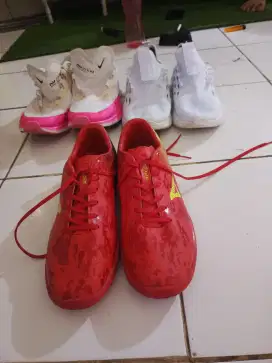 jual butuh sepatu Nike Air zoom,doctor calvin & sepatu futsal ardiles