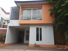 Rumah cantik dalam cluster selangkah dekat stasiun pondok ranji