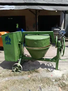 Jual Molen Beton Bekas Trindo Mesin Dongfeng Kondisi Siap Pakai