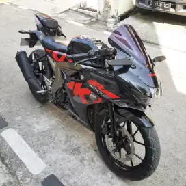 Suzuki GSX R 2018 Keyless ss lengkap mesin bagus pajak hidup Bks Kota