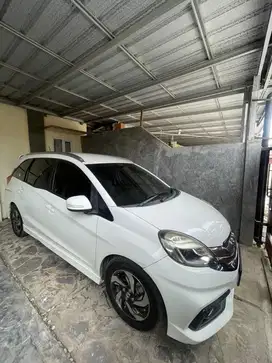 Mobilio type tertinggi
