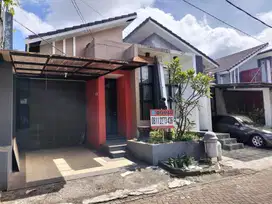 Rumah Type Downslope Komplek Sariwangi Row Jalan Besar Siap Huni
