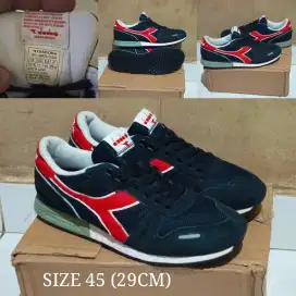Second Brand Sepatu Diadora Hitam