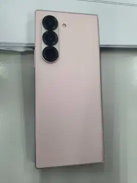 Z fold 6 256 Pink Garansi Sein Mei 2026 bru 2 bulan pakai