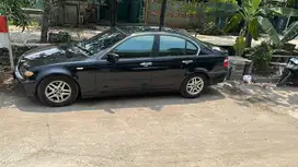 BMW 318i 2003 Bensin