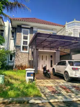 Dijual Rumah 2,5lt Semi Furnish di legenda wisata Cibubur