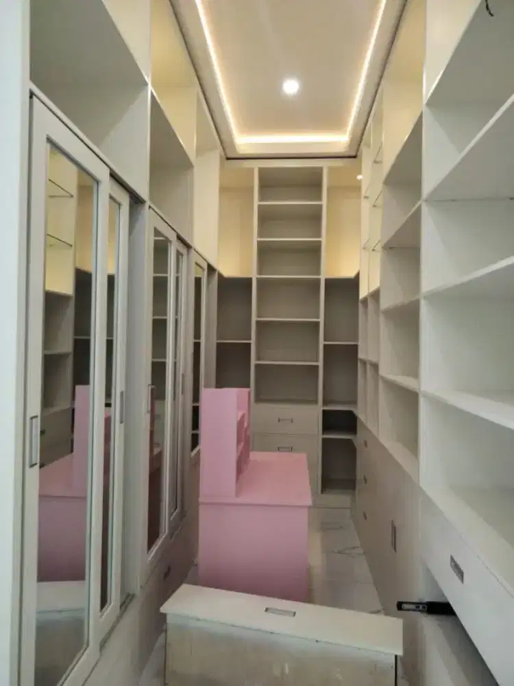 Furnitur dalam ruangan