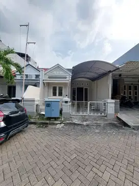 Dijual rumah siap huni 1 lantai Pakuwon City