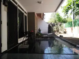 DIJUAL RUMAH DI MANYAR TIRTOYOSO