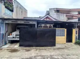 Dijual rumah di komplek murah