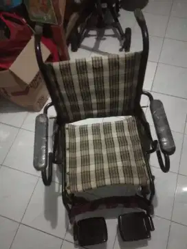 Kursi roda travel