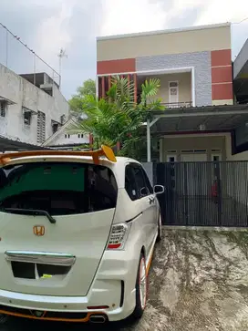 Disewakan rumah tinggal, Nyaman, dkt Mrt, bebas banjir,Aman,strategis