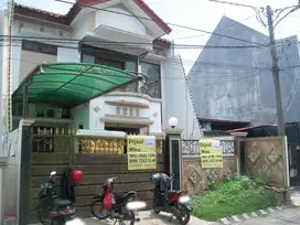 Rumah di Dharmahusada Mas