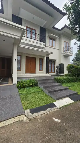 Dijual Rumah Cantik dan Mewah di Sektor 9 Bintaro Jaya