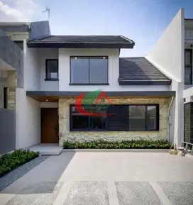 Rumah Dalam Cluster di Legenda Wisata Cibubur Akses Tol Nagrak