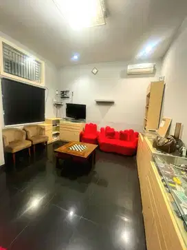 Dijual Rumah Sunter siap Huni ada kolam Renang