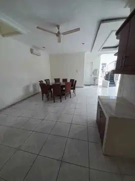 Rumah Mewah Luas dan Hook di Jual di Kelapa Gading, Jakarta Utara