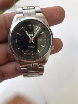 Jam tangan vintage seiko 5 automatic