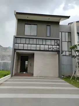 Rumah  siap huni termurah di Alamsutera dekat exit toll