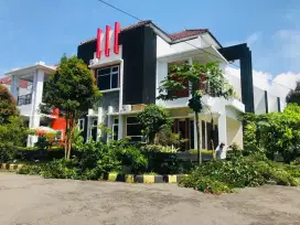 DIKONTRAKAN! Rumah Tingkat Modern (HARGA TIDAK ASLI) (BACA DESKRIPSI)