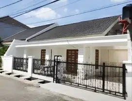 S674 Rumah 167 m2 Dekat Taman di Pondok Kopi Jakarta Timur
