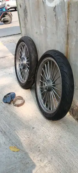 Velg dokar R17 merk assio