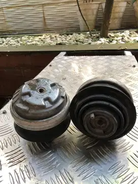 Engine Mount W202