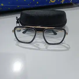 Kaca mata trendy masa kini