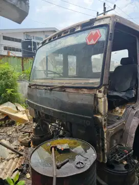 Kabin Mitsubishi Fuso