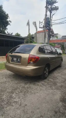 Kia Rio 2001 Bensin