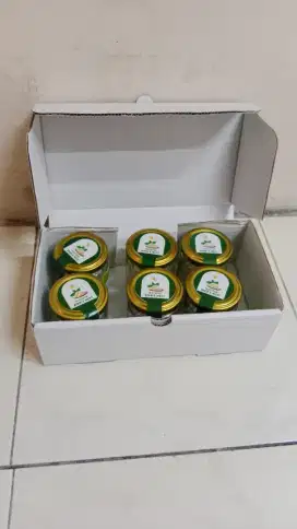 Isi 6 botol sarang walet kering