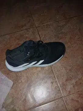 Jual sepatu merk adidas
