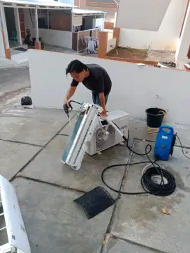 Perbaikan kulkas freezer, freezer bok,showcase, mesin cuci AC(service)