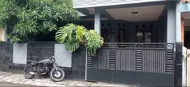 •	Rumah Unik (SHM) Dijual berlokasi Strategis Kota Bogor