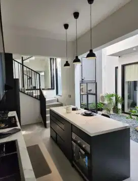 Dijual rumah 2.5 lantai di margasatwa raya cilandak siap huni