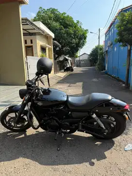 Harley Davidson Street 500 Vivid Black Low KM