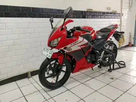Honda cbr 2015 bagus